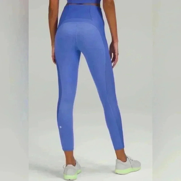 Lululemon Everlux Mesh Super-High-Rise Training Tight
Wild Indigo Size 10 - Picture 2 of 12